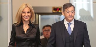 Parvenü paródia: Várkonyi Andrea újra milliárdos lett