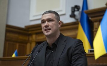 Káosz Kijevben: a nyugati pénzeken marakodnak a vezetők