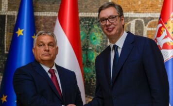 Putyin Orbán bukásával elveszítette Magyarországot, ezért Vucsics szerb elnök védelmében bevet apait – anyait