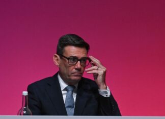 Brexit, kampec? London már az uniós visszatérés lehetőségét mérlegeli