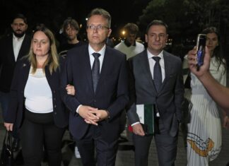 Exminiszterek a nyomozók előtt: új szakaszba léptek a korábbi kormányzat korrupciós ügyei