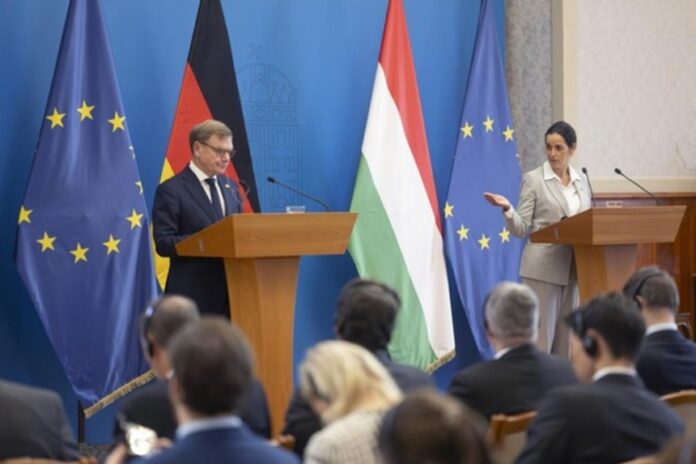nemet_kulugyminiszter_Budapesten