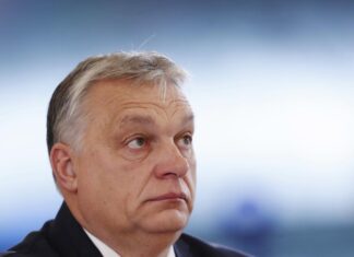 Orbán nem vállalja a felelősséget az ukrán aranykonvoj ügyében